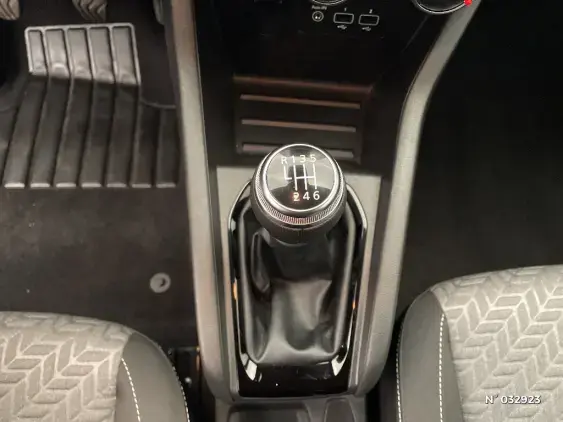 RENAULT CLIO V - voiture d'occasion - Photo 27