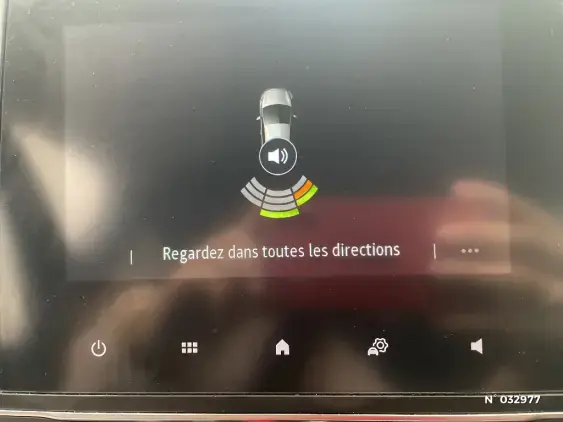 RENAULT CLIO V - voiture d'occasion - Photo 14