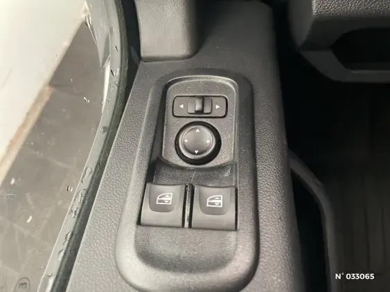 RENAULT MASTER FG III - voiture d'occasion - Photo 25