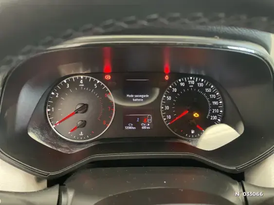 RENAULT CLIO V - voiture d'occasion - Photo 12