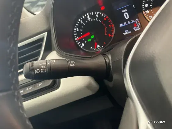 RENAULT CLIO V - voiture d'occasion - Photo 27