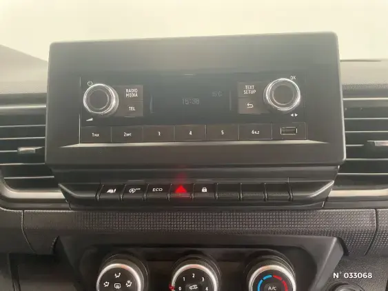 RENAULT TRAFIC FG III - voiture d'occasion - Photo 13