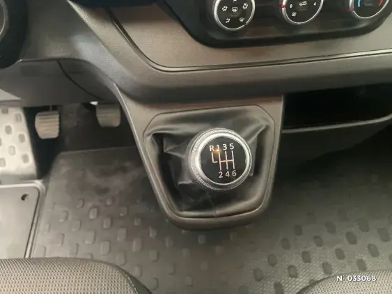 RENAULT TRAFIC FG III - voiture d'occasion - Photo 25