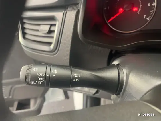 RENAULT TRAFIC FG III - voiture d'occasion - Photo 27