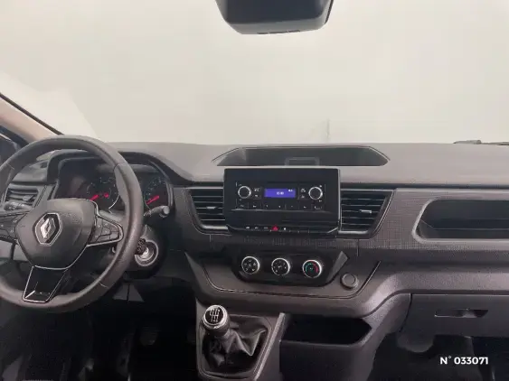 RENAULT TRAFIC FG III - voiture d'occasion - Photo 9