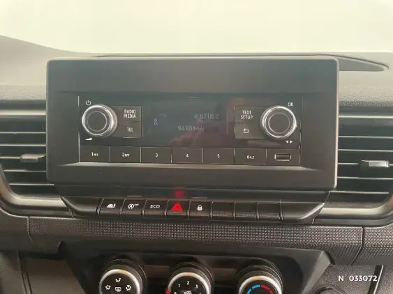 RENAULT TRAFIC FG III - voiture d'occasion - Photo 13