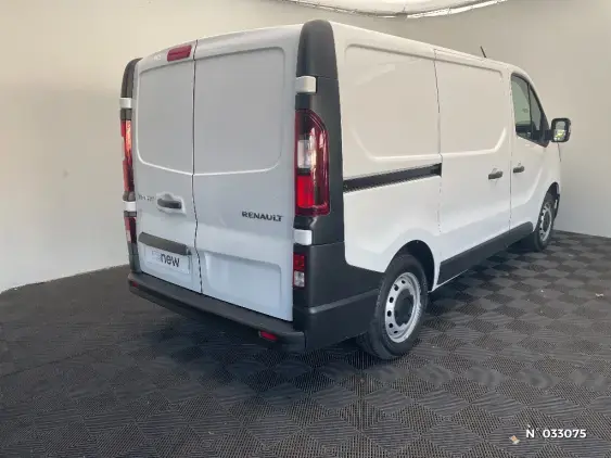 RENAULT TRAFIC FG III - voiture d'occasion - Photo 4