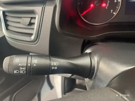 RENAULT TRAFIC FG III - voiture d'occasion - Photo 26