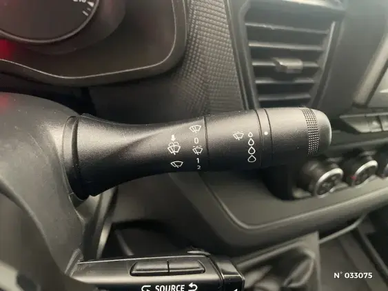 RENAULT TRAFIC FG III - voiture d'occasion - Photo 27