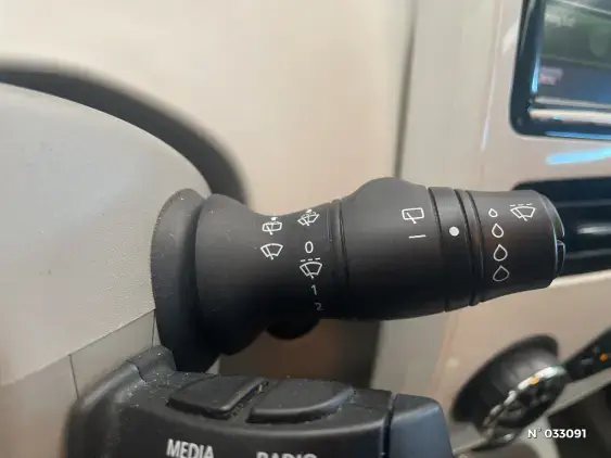 RENAULT ZOE - voiture d'occasion - Photo 28