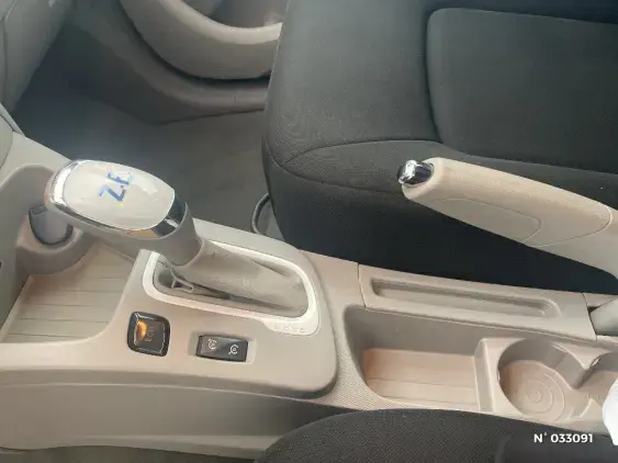 RENAULT ZOE - voiture d'occasion - Photo 31