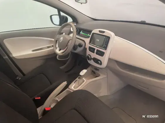 RENAULT ZOE - voiture d'occasion - Photo 10