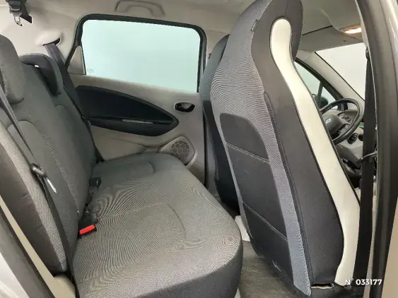 RENAULT ZOE - voiture d'occasion - Photo 11