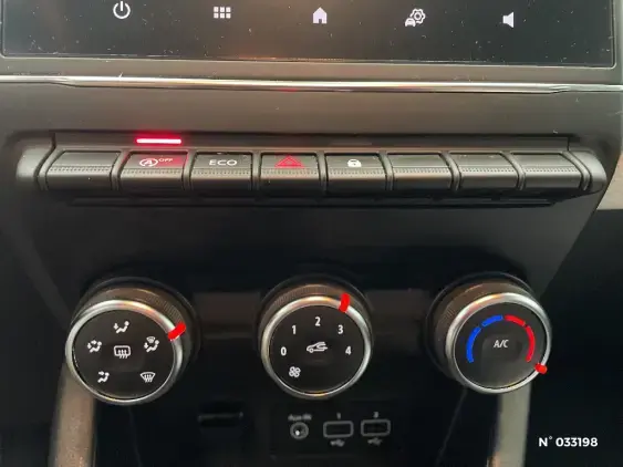 RENAULT CLIO V - voiture d'occasion - Photo 24