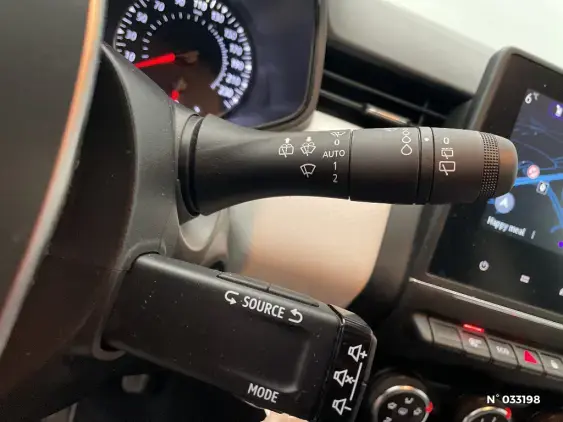 RENAULT CLIO V - voiture d'occasion - Photo 26