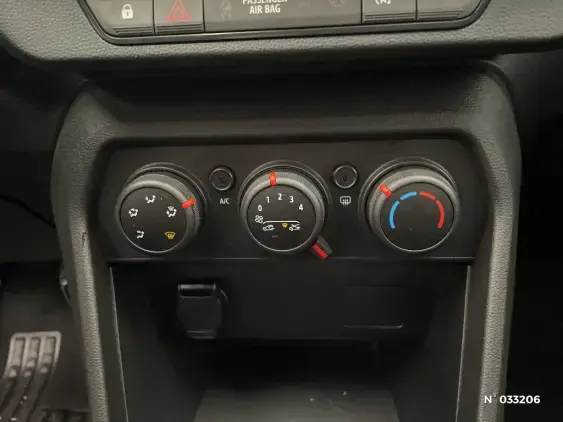 DACIA SANDERO III - voiture d'occasion - Photo 28