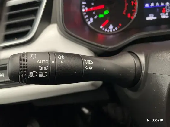 RENAULT CLIO V - voiture d'occasion - Photo 28