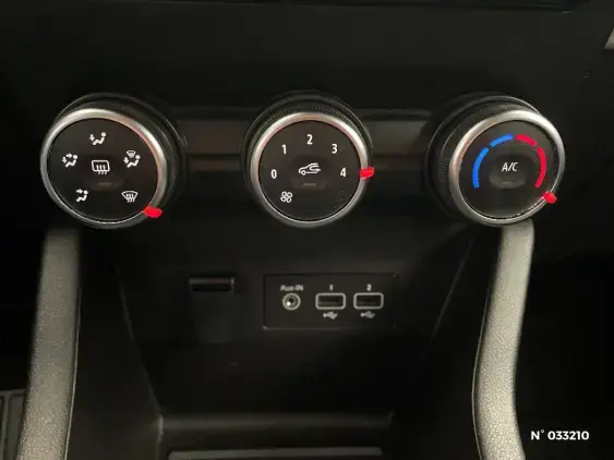 RENAULT CLIO V - voiture d'occasion - Photo 30