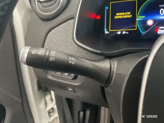 RENAULT ZOE - voiture d'occasion - Photo 32