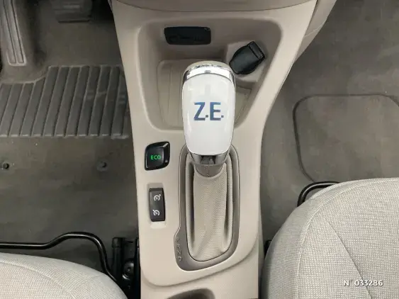 RENAULT ZOE - voiture d'occasion - Photo 30