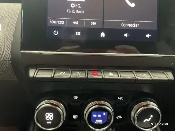 RENAULT CLIO V - voiture d'occasion - Photo 25