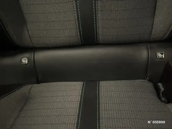 PEUGEOT 2008 II - voiture d'occasion - Photo 33