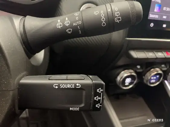 RENAULT CLIO V - voiture d'occasion - Photo 30