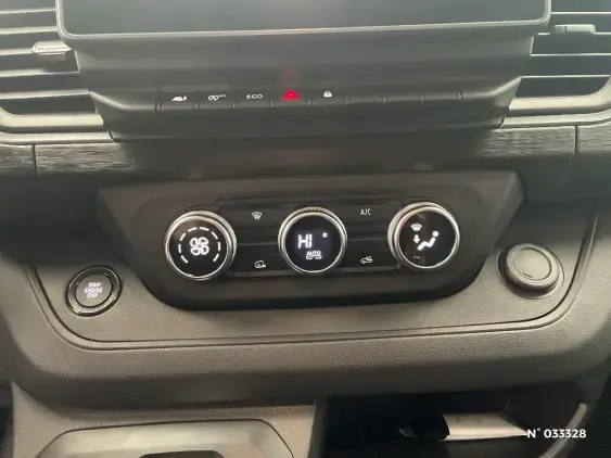 RENAULT TRAFIC FG III - voiture d'occasion - Photo 26