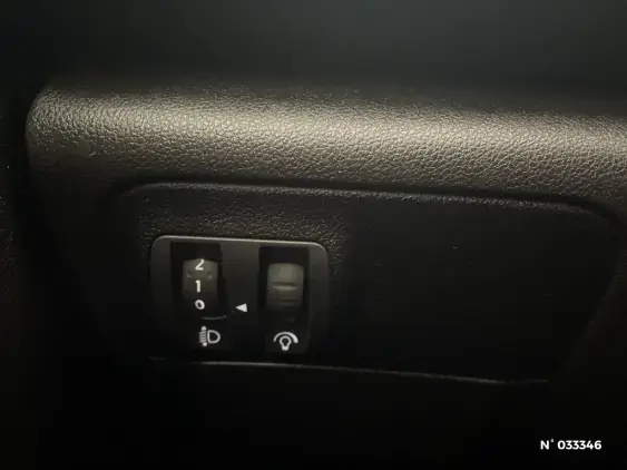 RENAULT MEGANE IV - voiture d'occasion - Photo 15