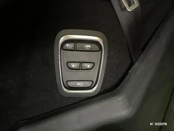 RENAULT SCENIC IV - voiture d'occasion - Photo 25