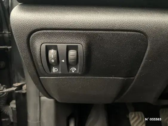 RENAULT MEGANE IV - voiture d'occasion - Photo 15