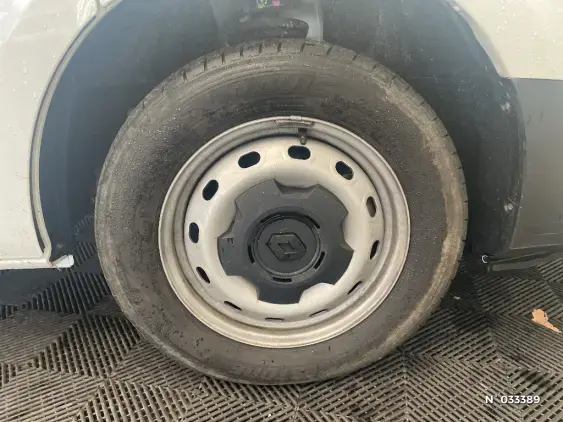 RENAULT TRAFIC FG III - voiture d'occasion - Photo 8