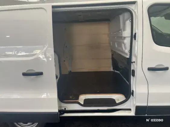 RENAULT TRAFIC FG III - voiture d'occasion - Photo 11