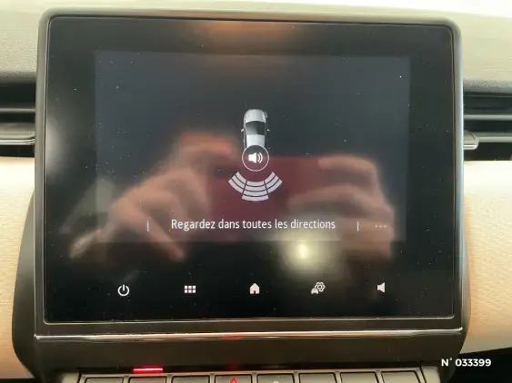 RENAULT CLIO V - voiture d'occasion - Photo 14