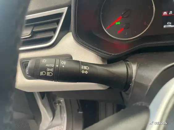 RENAULT CLIO V - voiture d'occasion - Photo 28