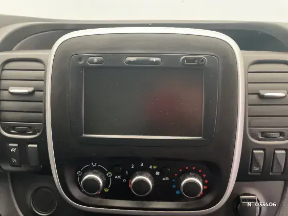 RENAULT TRAFIC FG III - voiture d'occasion - Photo 12