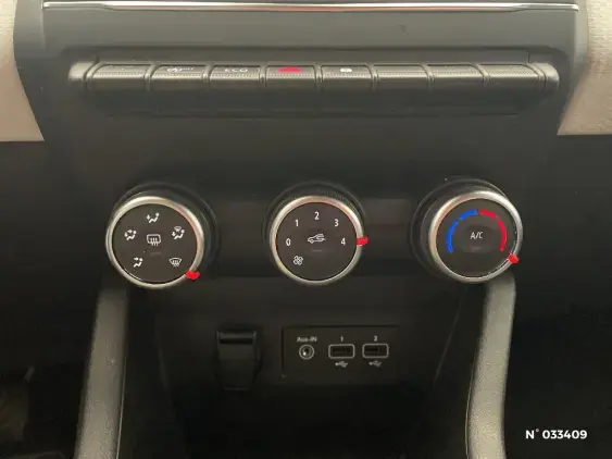 RENAULT CLIO V - voiture d'occasion - Photo 28