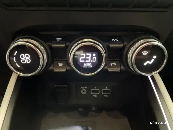 RENAULT CLIO V - voiture d'occasion - Photo 33