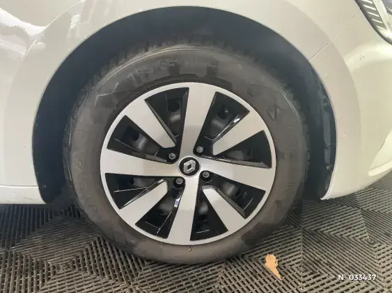 RENAULT CLIO V - voiture d'occasion - Photo 8