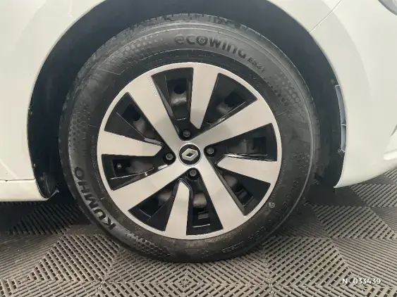 RENAULT CLIO V - voiture d'occasion - Photo 8