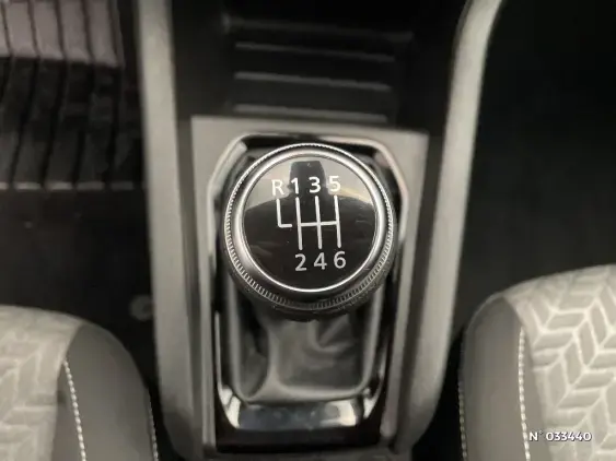 RENAULT CLIO V - voiture d'occasion - Photo 32