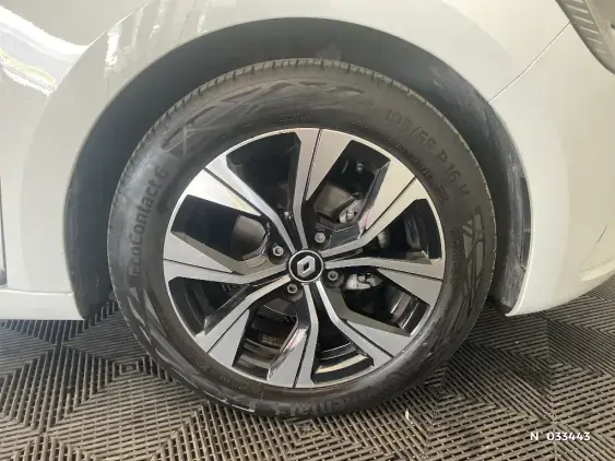 RENAULT CLIO V - voiture d'occasion - Photo 8