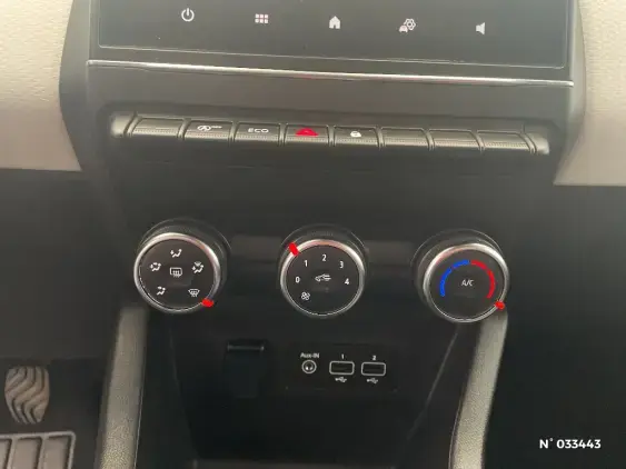 RENAULT CLIO V - voiture d'occasion - Photo 28