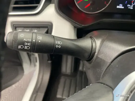 RENAULT CLIO V - voiture d'occasion - Photo 28