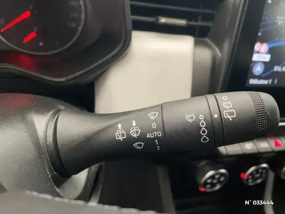 RENAULT CLIO V - voiture d'occasion - Photo 29