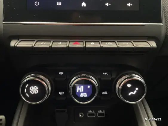 RENAULT CLIO V - voiture d'occasion - Photo 25