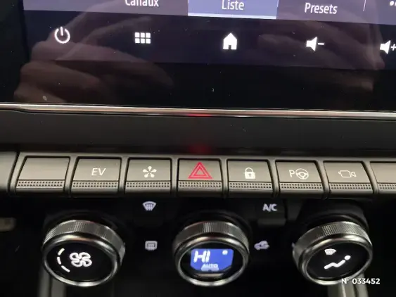 RENAULT CLIO V - voiture d'occasion - Photo 26