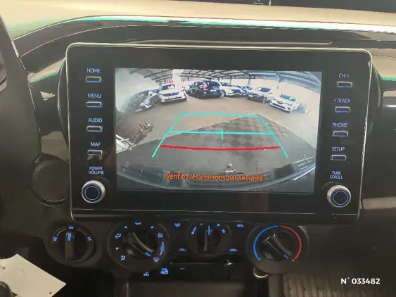 TOYOTA HILUX VIII - voiture d'occasion - Photo 13