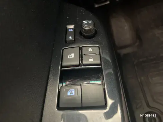 TOYOTA HILUX VIII - voiture d'occasion - Photo 26