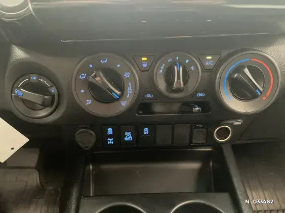 TOYOTA HILUX VIII - voiture d'occasion - Photo 31